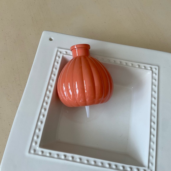 Orange Ribbed Glass Bud Vase Platter Decoration 💐 - Picture 5 of 5